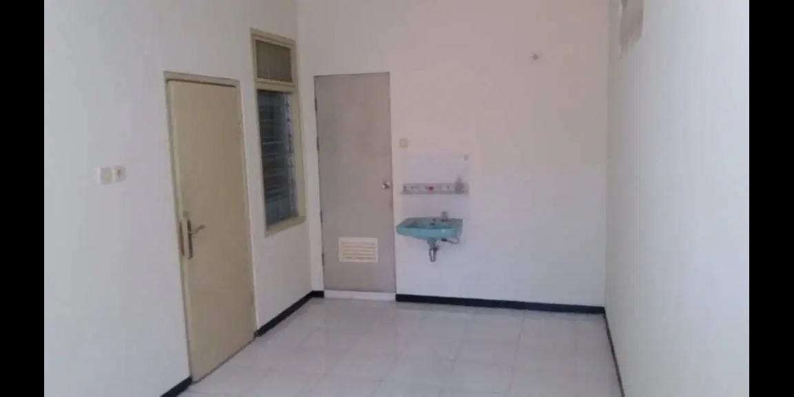 Jual Rumah Kosong Semolowaru Elok Shm di Surabaya Jual Rumah Kosong Semolowaru Elok Shm di Surabaya