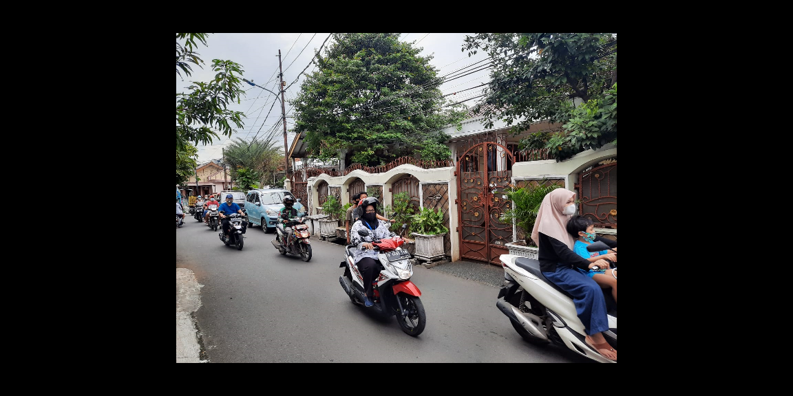 JUAL RUMAH BAGUS STRATEGIS PINGGIR JALAN DI UTAN KAYU MATRAMAN JUAL RUMAH BAGUS STRATEGIS PINGGIR JALAN DI UTAN KAYU MATRAMAN