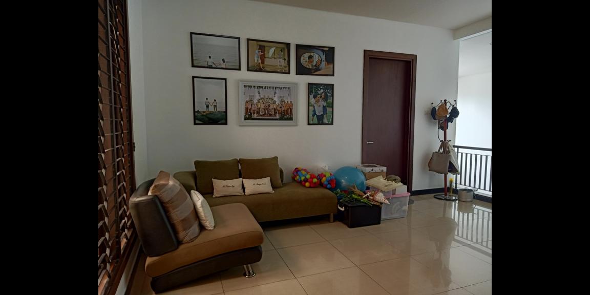 Rumah Mewah Minimalis Strategis di Kertajaya Indah Regency Rumah Mewah Minimalis Strategis di Kertajaya Indah Regency