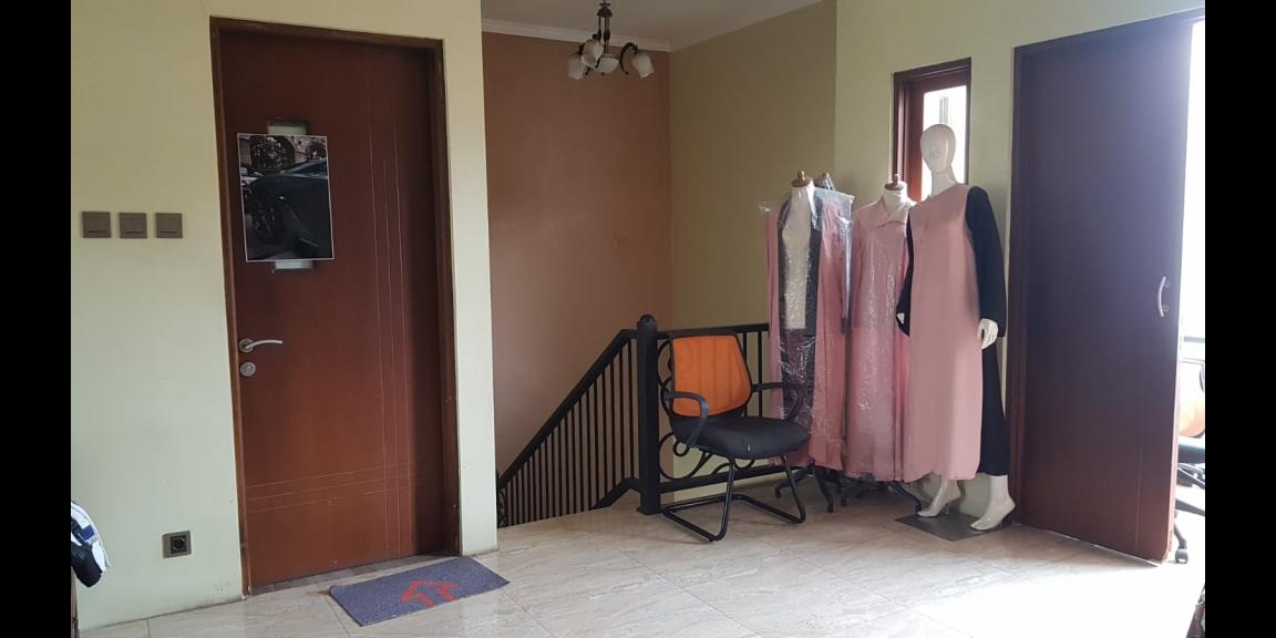 Rumah BU 3 Lt Siap Huni Bisa Cash Tempo di Cijantung Rumah BU 3 Lt Siap Huni Bisa Cash Tempo di Cijantung