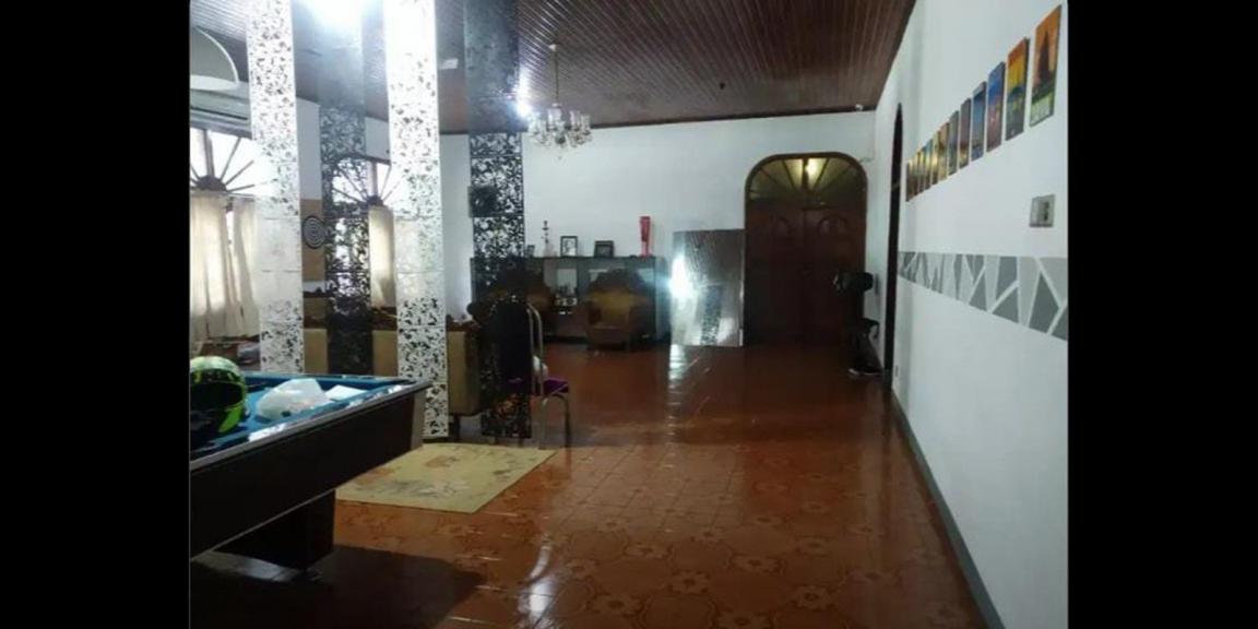 Rumah Mewah Hook di Kertajaya Indah Daerah Manyar Rumah Mewah Hook di Kertajaya Indah Daerah Manyar