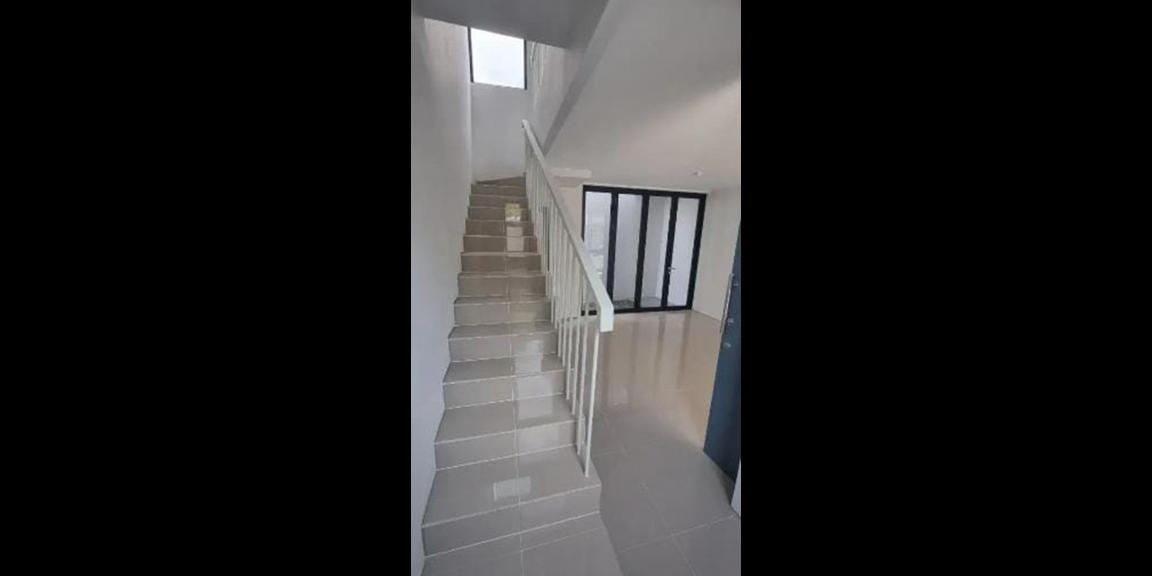 Rumah Baru Gress di Perumahan Royal Residence Serenade Rumah Baru Gress di Perumahan Royal Residence Serenade