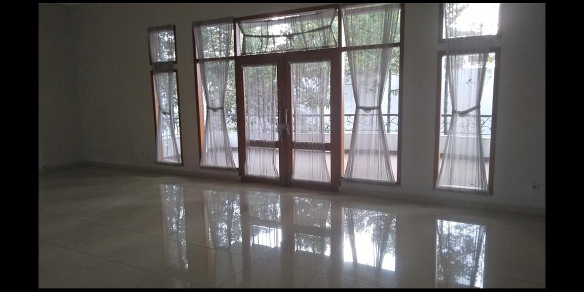 RUMAH MEWAH TANAH LUAS SUPER MURAH VIEW TAMAN DI SAYAP Jl. SUPRATMAN BANDUNG RUMAH MEWAH TANAH LUAS SUPER MURAH VIEW TAMAN DI SAYAP Jl. SUPRATMAN BANDUNG