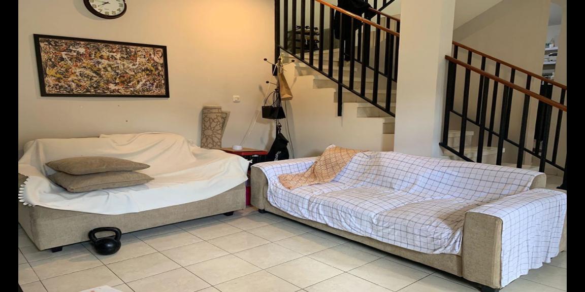 RUMAH DUA LANTAI SEMI FURNISH DI KAMPUNG PADI DAGO BANDUNG RUMAH DUA LANTAI SEMI FURNISH DI KAMPUNG PADI DAGO BANDUNG