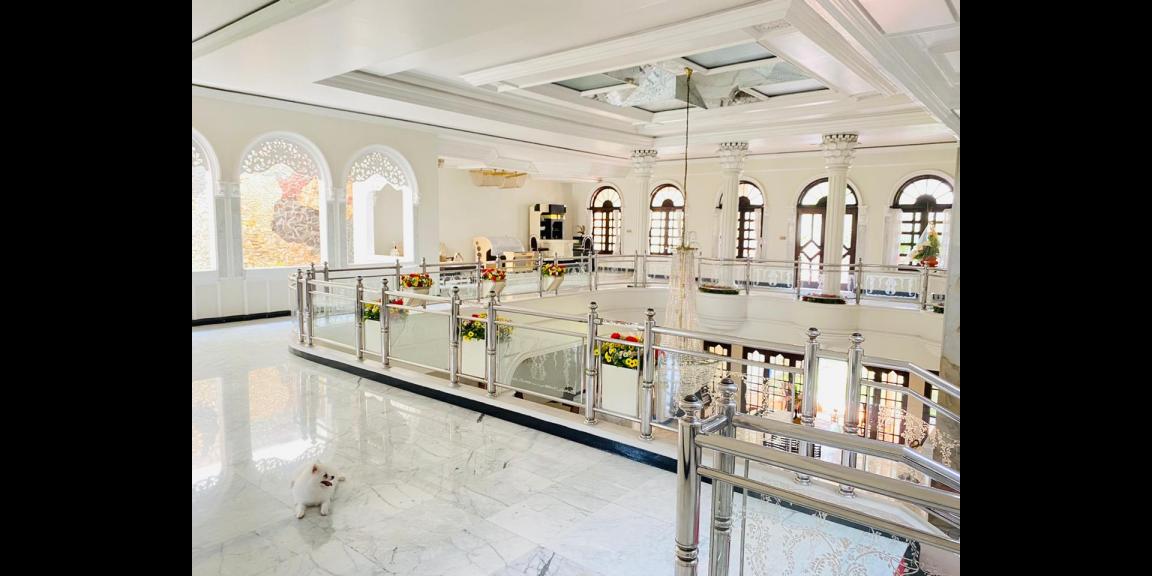 Jual Rumah Mewah Luas di Raya Dharmahusada Indah Surabaya Jual Rumah Mewah Luas di Raya Dharmahusada Indah Surabaya