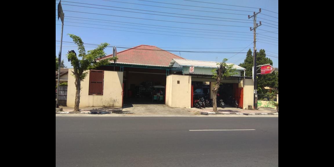 Jalan Raya Strategis Rumah dan Tempat Usaha (Toko/Kantor) Jalan Raya Strategis Rumah dan Tempat Usaha (Toko/Kantor)