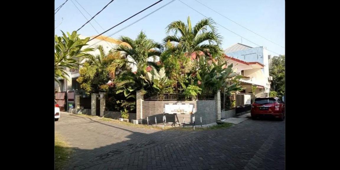 Rumah Pojok Semolowaru Elok Daerah Sukolilo Siap Huni Rumah Pojok Semolowaru Elok Daerah Sukolilo Siap Huni