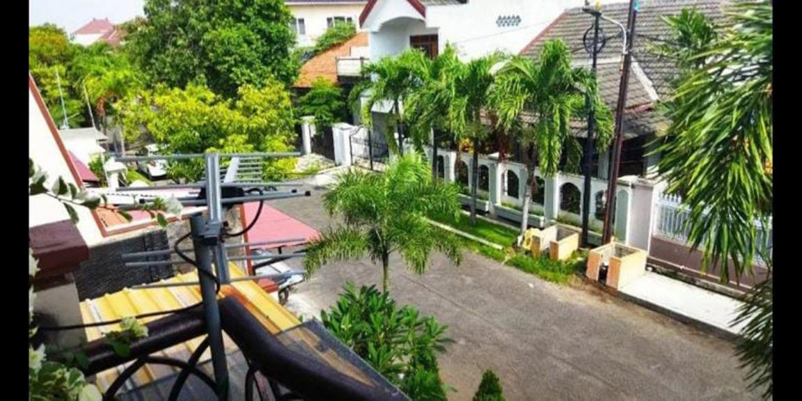 Rumah Mewah Rungkut Asri Daerah Rungkut Surabaya Rumah Mewah Rungkut Asri Daerah Rungkut Surabaya
