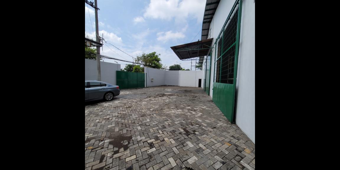 Gudang Strategis Kawasan Asemrowo Jalan Raya Tanjungsari Gudang Strategis Kawasan Asemrowo Jalan Raya Tanjungsari