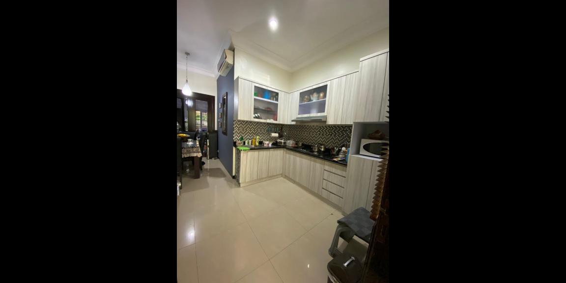 Jual Rumah Strategis 2 Lantai di Jemursari Regency daerah Tenggilis Surabaya Jual Rumah Strategis 2 Lantai di Jemursari Regency daerah Tenggilis Surabaya