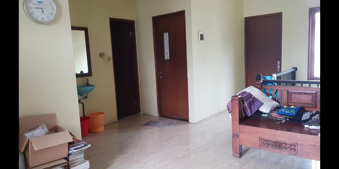 Rumah BU 3 Lt Siap Huni Bisa Cash Tempo di Cijantung Rumah BU 3 Lt Siap Huni Bisa Cash Tempo di Cijantung