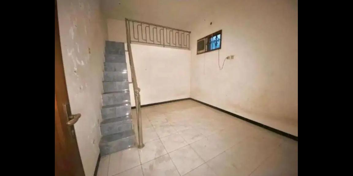 Jual Cepat Rumah Harga Corona di Jalan Hamzah Fansyuri Tengah Kota Surabaya Jual Cepat Rumah Harga Corona di Jalan Hamzah Fansyuri Tengah Kota Surabaya