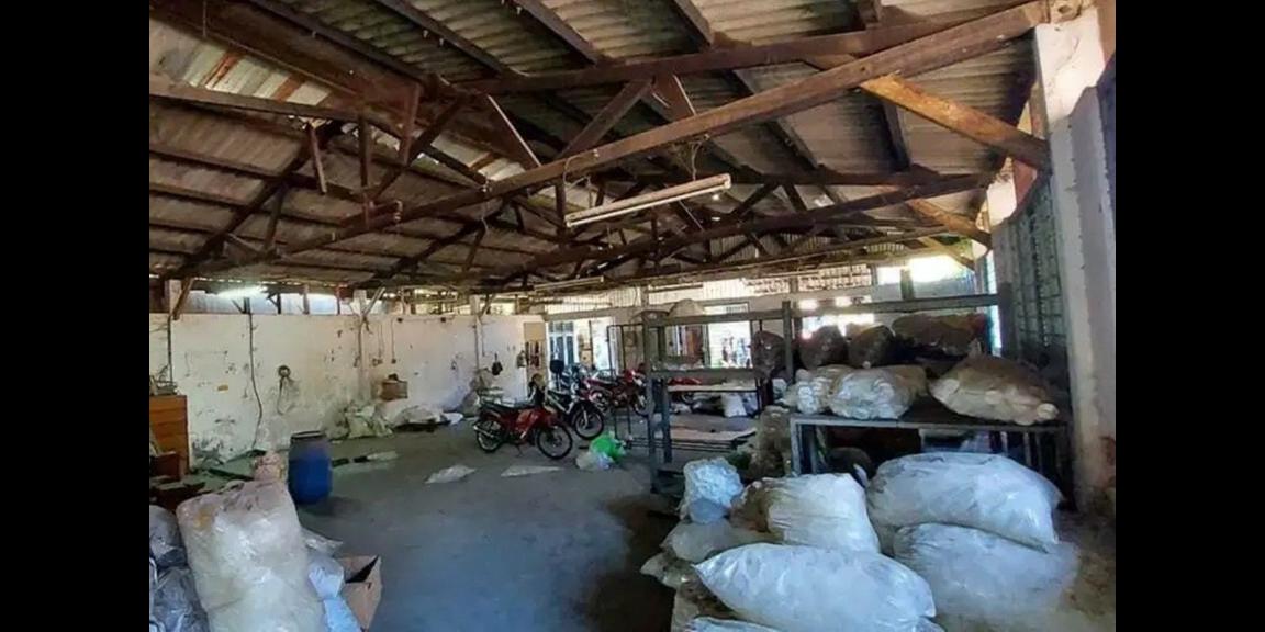 Jual Gudang Kosong Strategis di Jalan Raya Mastrip Surabaya Jual Gudang Kosong Strategis di Jalan Raya Mastrip Surabaya