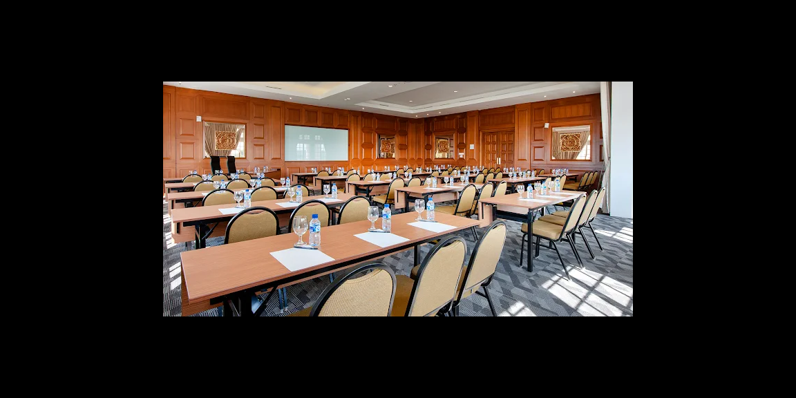 Dijual Hotel Mewah Aktif di Cepu, Kabupaten Blora Dijual Hotel Mewah Aktif di Cepu, Kabupaten Blora