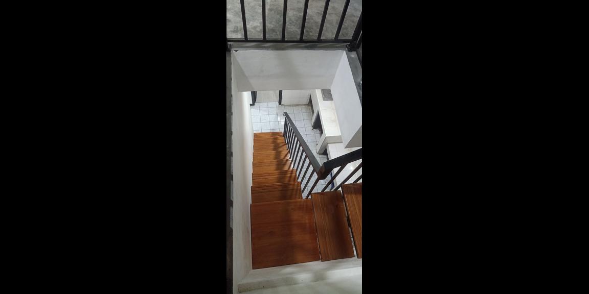 RUMAH MINIMALIS MODERN DI JL. CIGADUNG DAGO BANDUNG RUMAH MINIMALIS MODERN DI JL. CIGADUNG DAGO BANDUNG