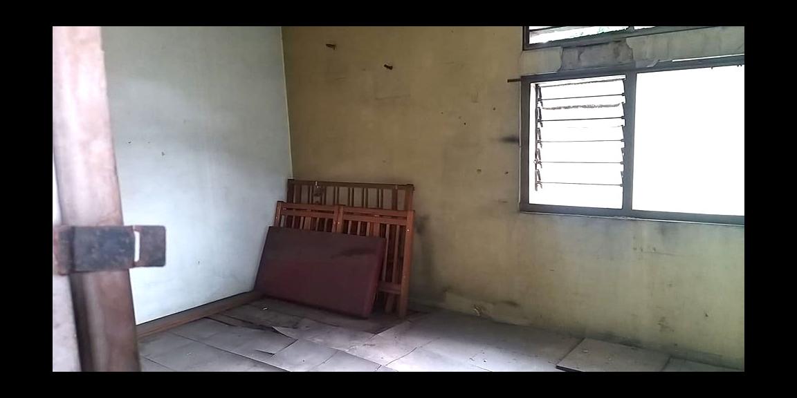 RUMAH HITUNG TANAH LUAS 350 M2 DI SAYAP JL. KH. ABD. SYAFEI DEKAT STASIUN TEBET JAKARTA SELATAN RUMAH HITUNG TANAH LUAS 350 M2 DI SAYAP JL. KH. ABD. SYAFEI DEKAT STASIUN TEBET JAKARTA SELATAN