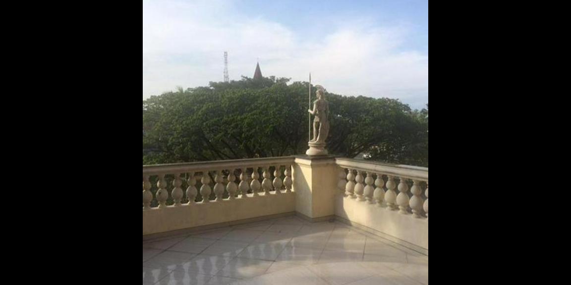 Jual Rumah Mewah Kawasan Palm Hill Citraland Surabaya Jual Rumah Mewah Kawasan Palm Hill Citraland Surabaya