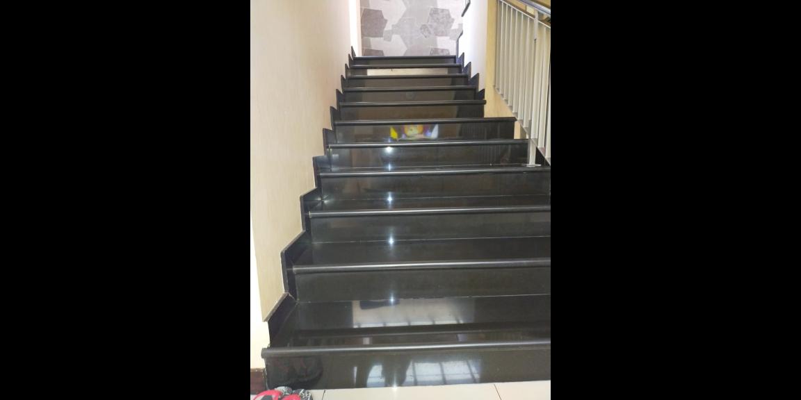 Jual Rumah Minimalis Blok Favorit di Graha Family Surabaya Jual Rumah Minimalis Blok Favorit di Graha Family Surabaya