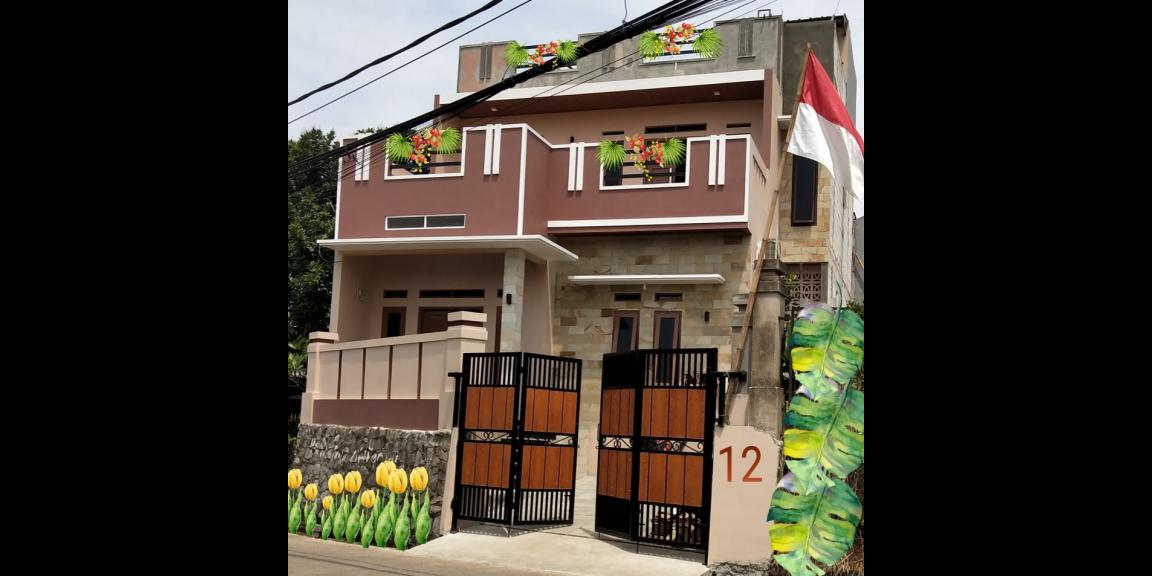 Rumah baru 3 lantai dengan Rooftop Rumah baru 3 lantai dengan Rooftop