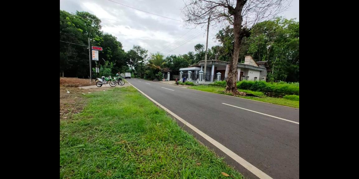 Jual Tanah 1102m² Tepi Jl Raya Mojogedang Karanganyar Jual Tanah 1102m² Tepi Jl Raya Mojogedang Karanganyar