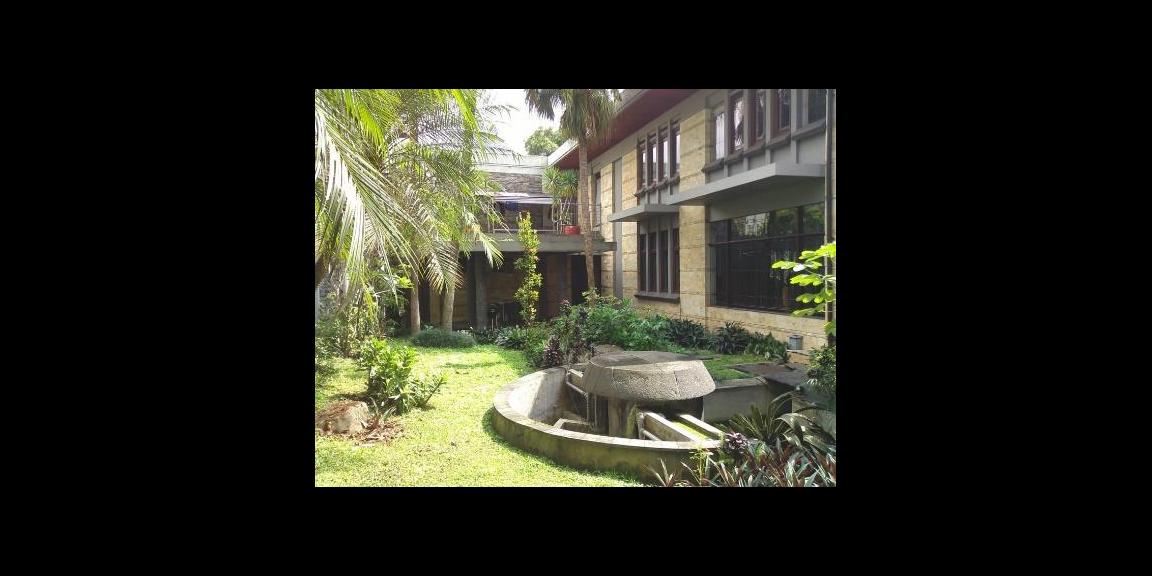 Jual Rumah Villa Mewah di Cipaganti Permai, Kota Bandung Jual Rumah Villa Mewah di Cipaganti Permai, Kota Bandung