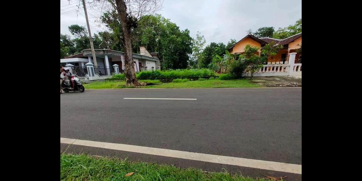 Jual Tanah 1102m² Tepi Jl Raya Mojogedang Karanganyar Jual Tanah 1102m² Tepi Jl Raya Mojogedang Karanganyar