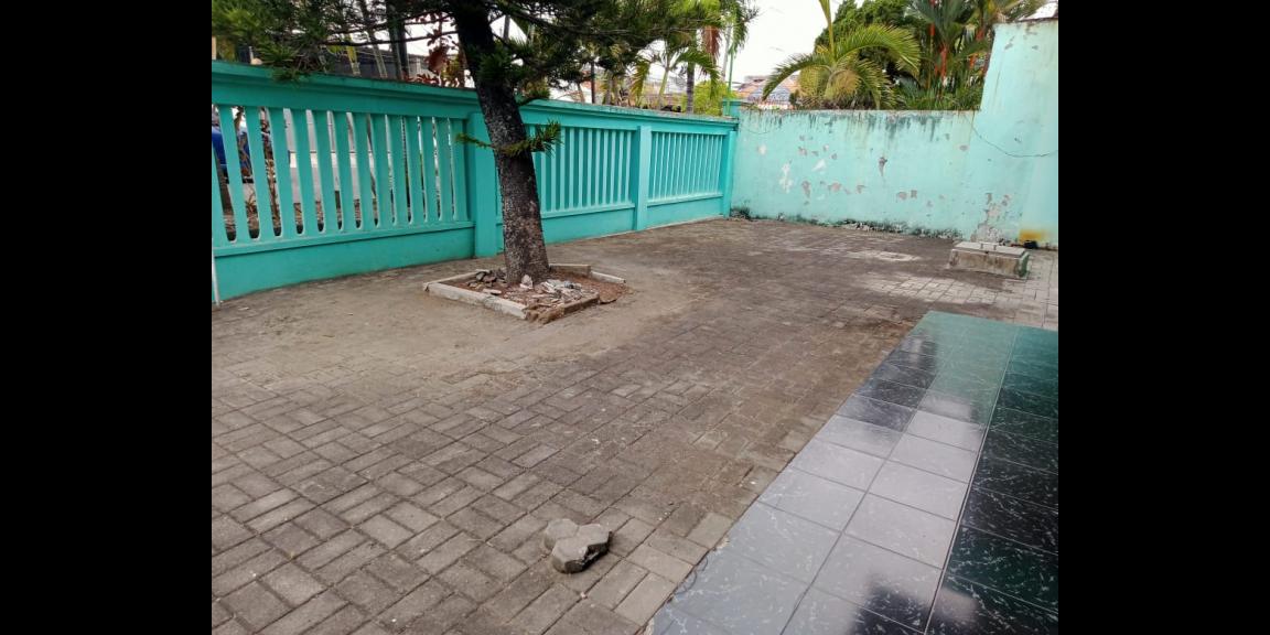 Rumah Strategis Super Luas Siap Huni Lokasi Gayungsari Surabaya Selatan Rumah Strategis Super Luas Siap Huni Lokasi Gayungsari Surabaya Selatan