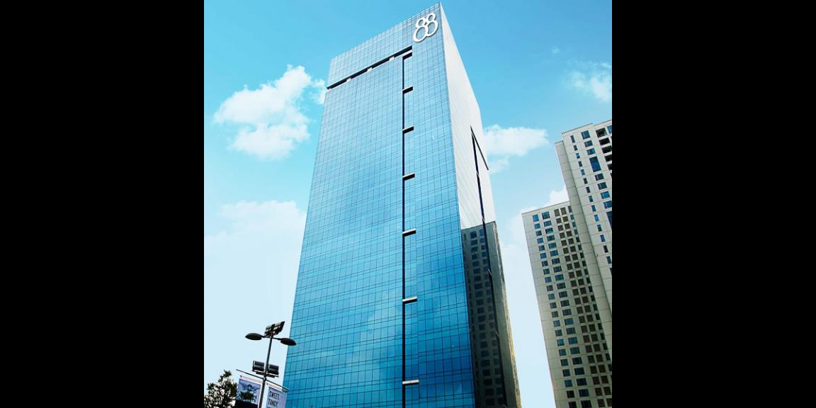 Kantor Minimalis Harga Ekonomis 2 Pax with View Kantor Minimalis Harga Ekonomis 2 Pax with View