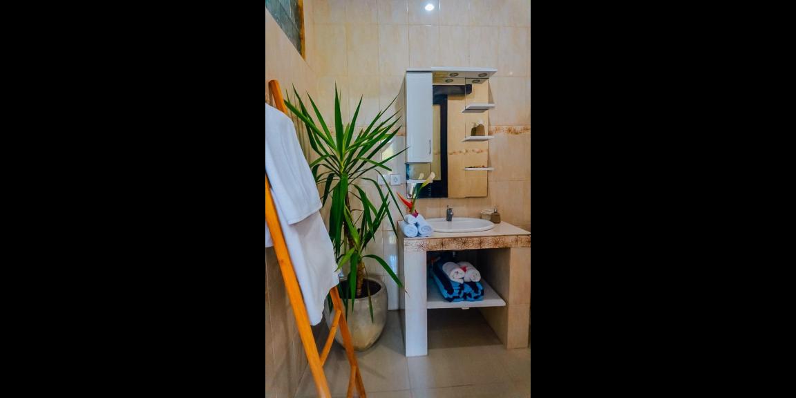 Jual Villa Mewah Bagus Full Furnish di Berawa Kuta Badung Jual Villa Mewah Bagus Full Furnish di Berawa Kuta Badung