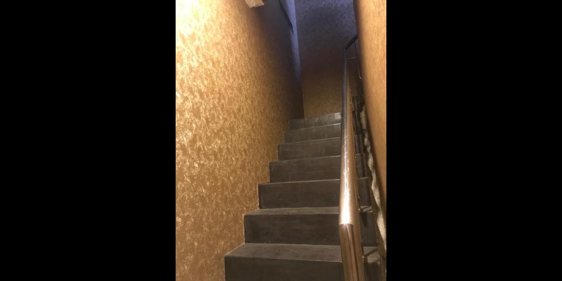 Rumah Bagus di Perumahan Pendopo Palm Spring Surabaya Rumah Bagus di Perumahan Pendopo Palm Spring Surabaya