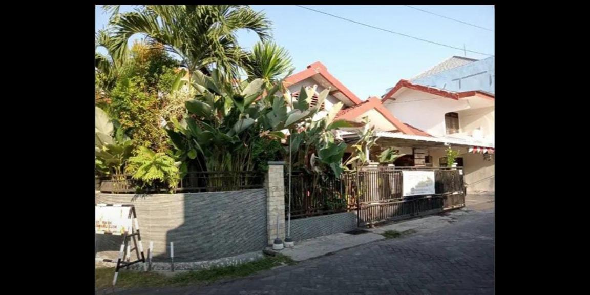 Rumah Pojok Semolowaru Elok Daerah Sukolilo Siap Huni Rumah Pojok Semolowaru Elok Daerah Sukolilo Siap Huni