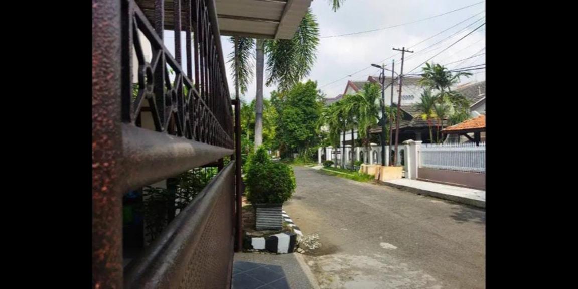 Rumah Mewah Rungkut Asri Daerah Rungkut Surabaya Rumah Mewah Rungkut Asri Daerah Rungkut Surabaya
