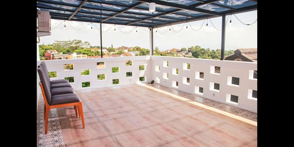 RUMAH MODERN BEACH HOUSE DENGAN SWIMMING POOL DI RESORT DAGO PAKAR BANDUNG RUMAH MODERN BEACH HOUSE DENGAN SWIMMING POOL DI RESORT DAGO PAKAR BANDUNG