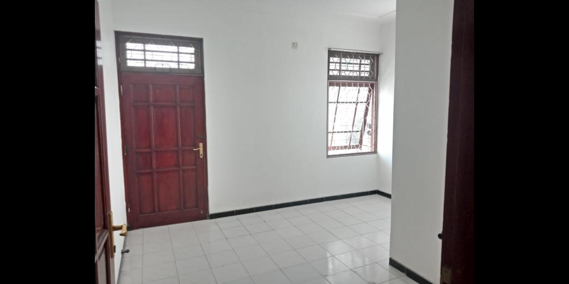 Jual Rumah Bagus Siap Huni di Babatan Pantai Utara Surabaya Jual Rumah Bagus Siap Huni di Babatan Pantai Utara Surabaya