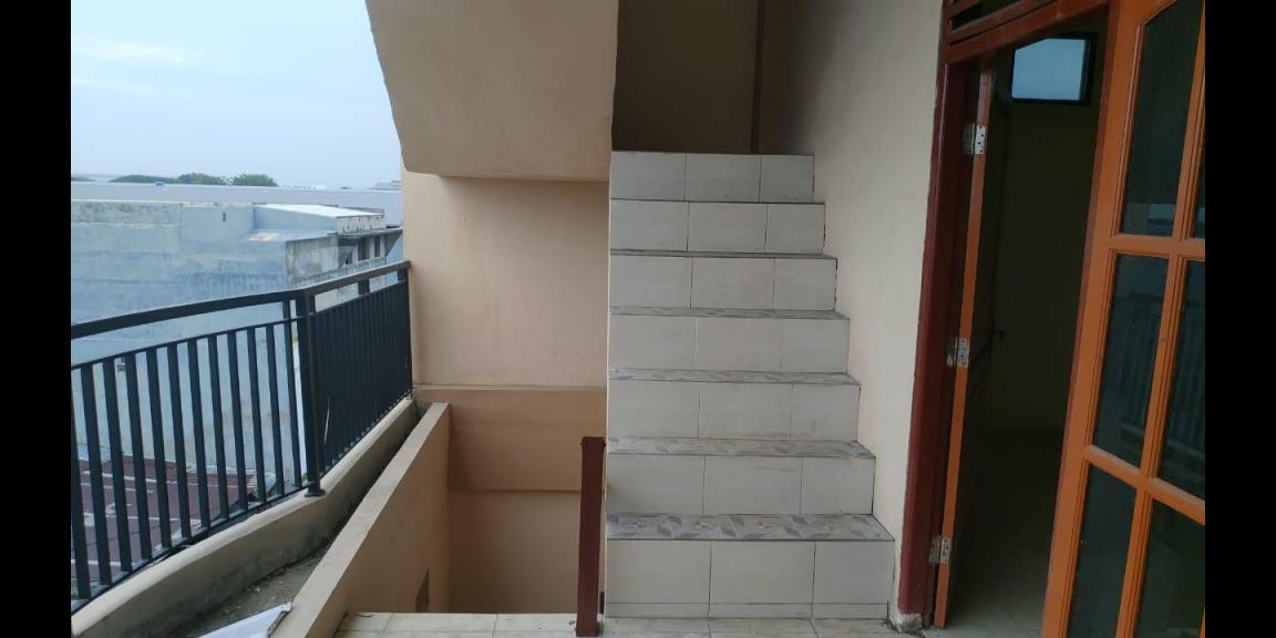 Rumah Kost 3 Lantai di Jalan Satria Kavling daerah Sedati Sidoarjo Rumah Kost 3 Lantai di Jalan Satria Kavling daerah Sedati Sidoarjo