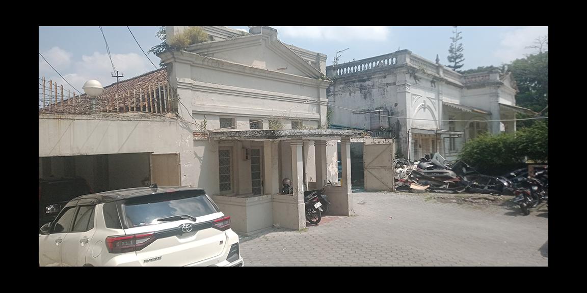 GEDUNG 2 LANTAI TANAH 2100 M2 SHM SUPER STRATEGIS UNTUK KANTOR DAN KOMERSIAL DI JL. WASTUKENCANA BANDUNG GEDUNG 2 LANTAI TANAH 2100 M2 SHM SUPER STRATEGIS UNTUK KANTOR DAN KOMERSIAL DI JL. WASTUKENCANA BANDUNG