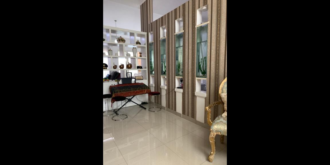 Jual Rumah Bagus Full Furnished di Kertajaya Indah Regency Jual Rumah Bagus Full Furnished di Kertajaya Indah Regency