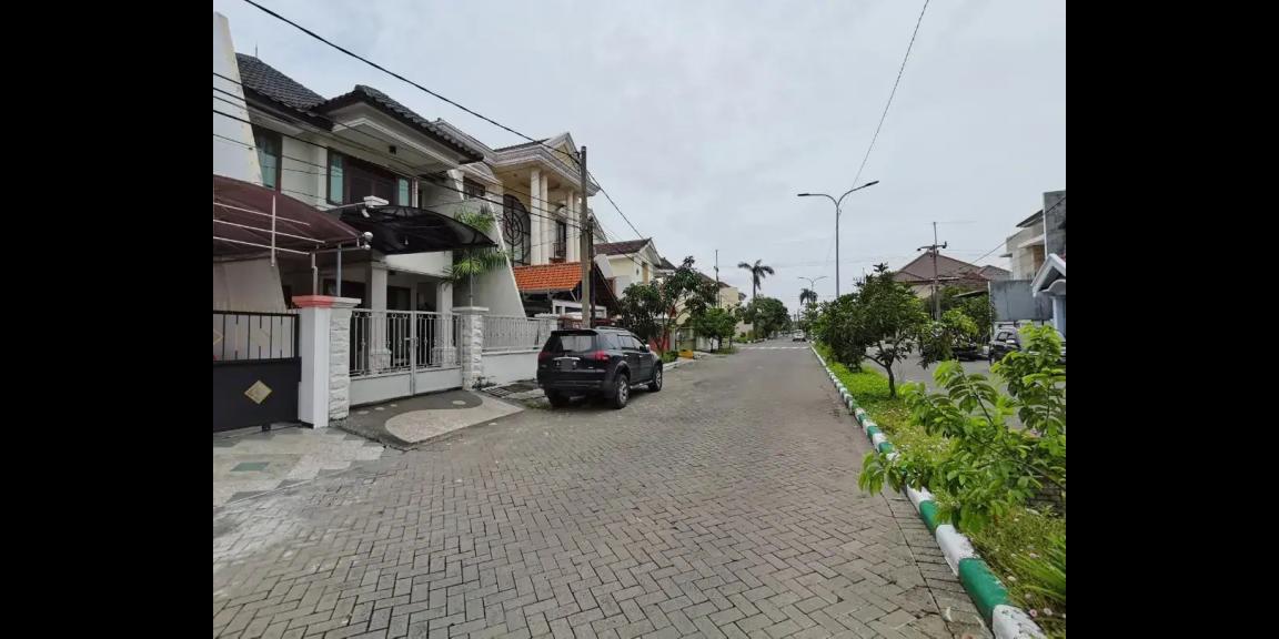 Jual Rumah 2 Lantai Taman Pondok Indah SHM Daerah Wiyung Jual Rumah 2 Lantai Taman Pondok Indah SHM Daerah Wiyung
