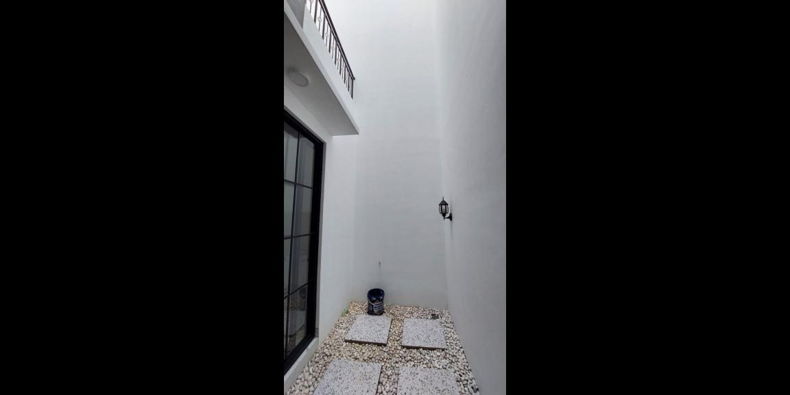 Rumah Baru Semi Furnished Lokasi Tengah Kota di Mojo Gubeng Surabaya Rumah Baru Semi Furnished Lokasi Tengah Kota di Mojo Gubeng Surabaya