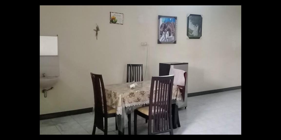 Sewa Ruko 2 Lantai Daerah Dukuh Kupang Surabaya Sewa Ruko 2 Lantai Daerah Dukuh Kupang Surabaya