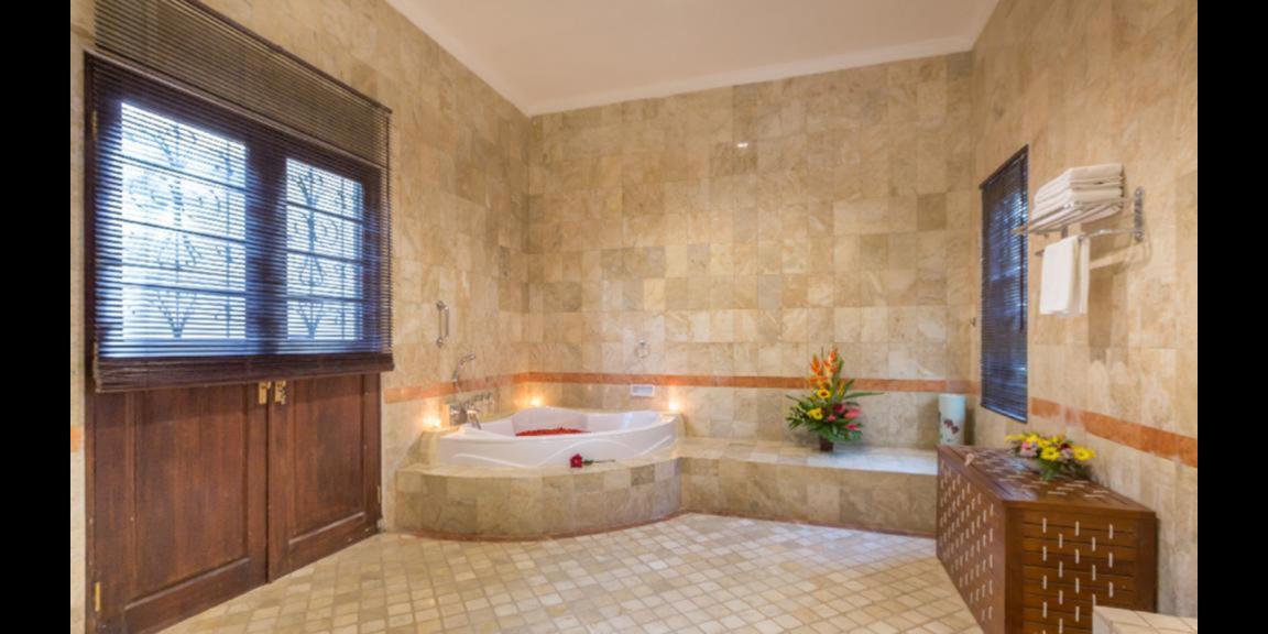 Jual Villa Sangat Mewah di Kawasan Nusa Dua Kuta Selatan Jual Villa Sangat Mewah di Kawasan Nusa Dua Kuta Selatan