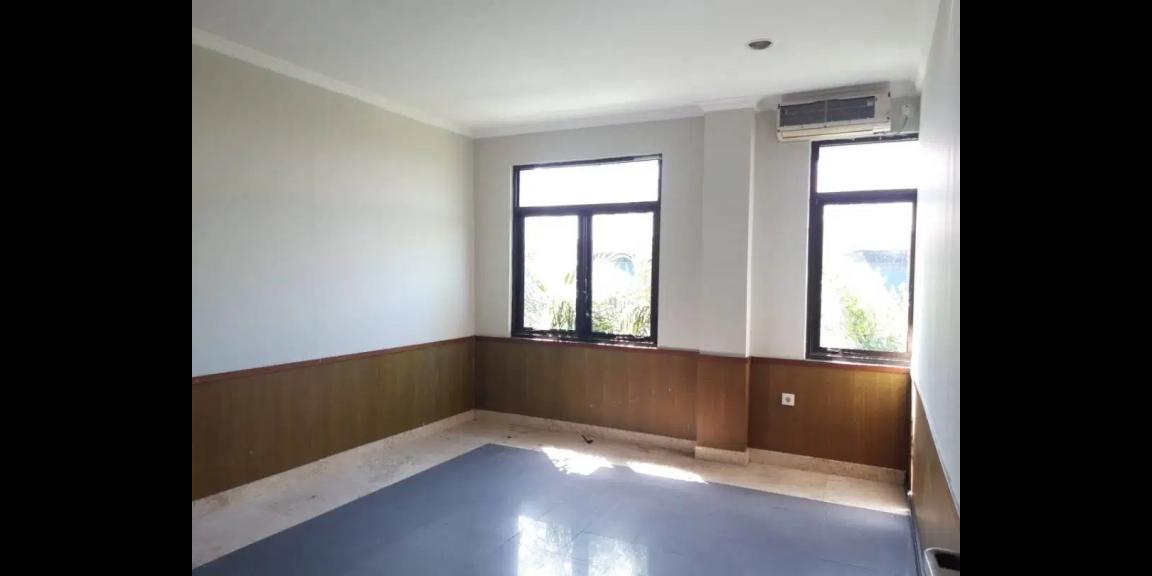 Ruko Sangat Strategis di Daerah Kerobokan Kelod Kuta Ruko Sangat Strategis di Daerah Kerobokan Kelod Kuta