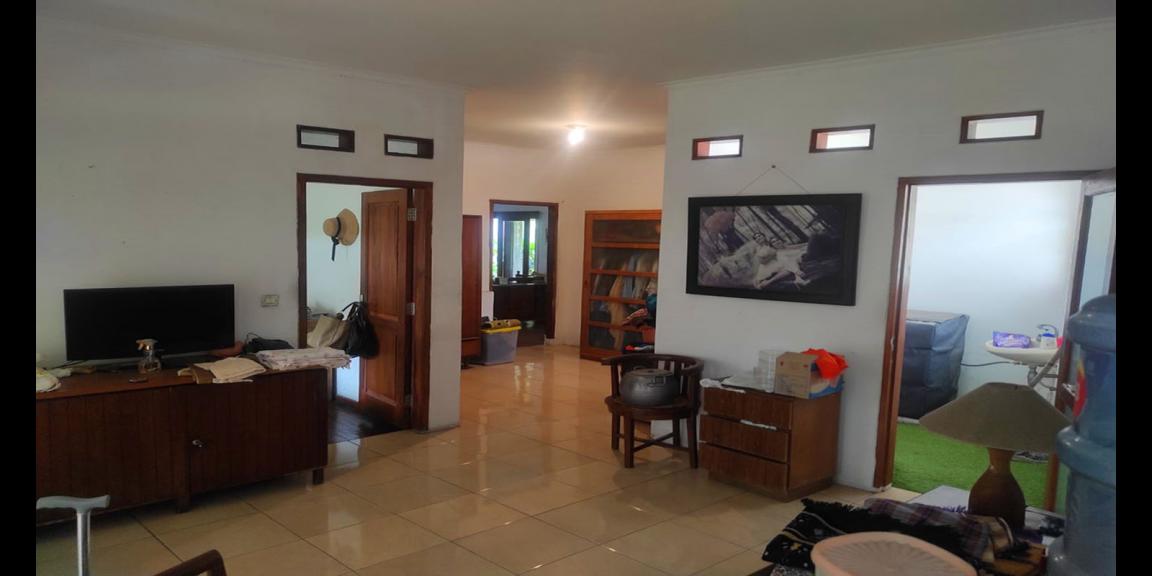 RUMAH GAYA AMERICAN CLASSIC ASRI DAN SEJUK DI RIUNG BANDUNG RUMAH GAYA AMERICAN CLASSIC ASRI DAN SEJUK DI RIUNG BANDUNG