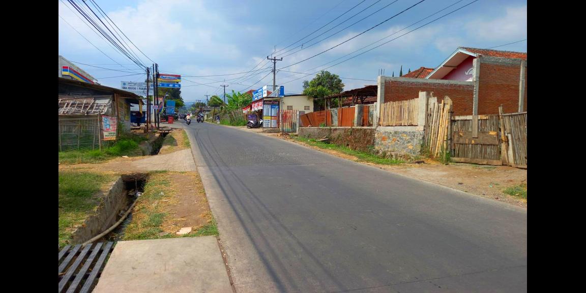 TANAH KOMERSIAL MAIN ROAD CIHANJUANG BANDUNG BARAT TANAH KOMERSIAL MAIN ROAD CIHANJUANG BANDUNG BARAT