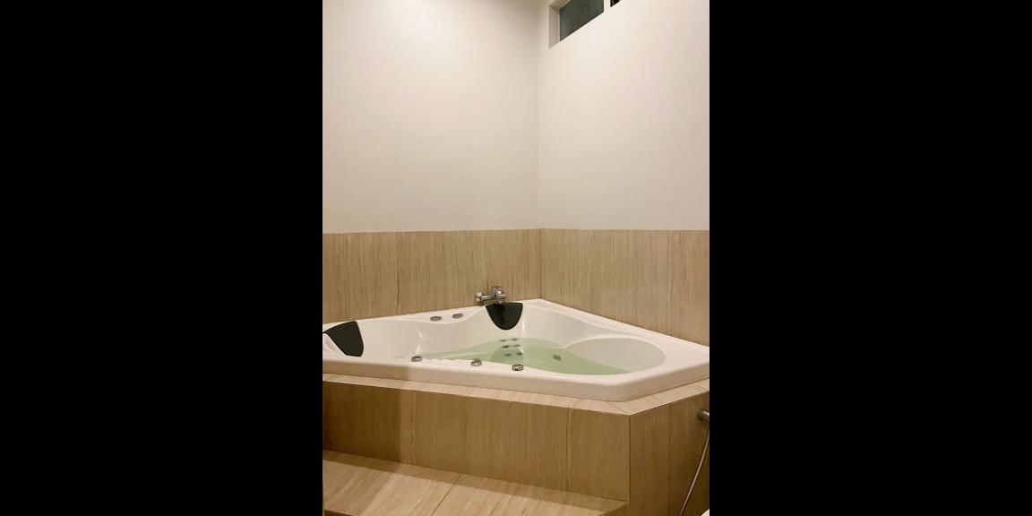 RUMAH MODERN MINIMALIS DENGAN SWIMMING POOL VIEW LEMBAH DI RESORT DAGO PAKAR BANDUNG RUMAH MODERN MINIMALIS DENGAN SWIMMING POOL VIEW LEMBAH DI RESORT DAGO PAKAR BANDUNG