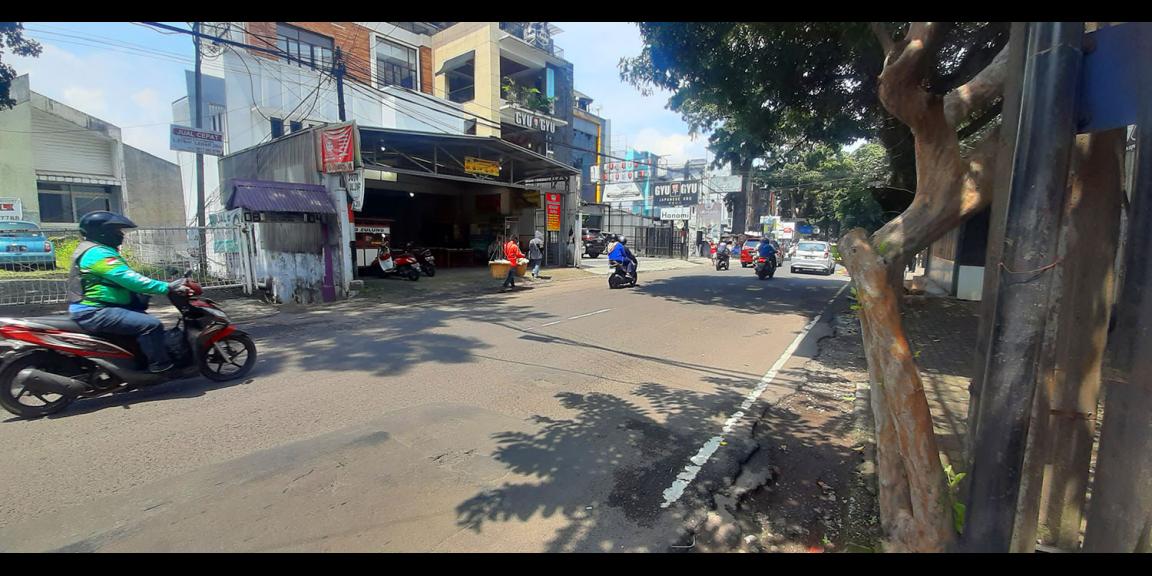 RUMAH HITUNG TANAH MAIN ROAD CIHAMPELAS BANDUNG RUMAH HITUNG TANAH MAIN ROAD CIHAMPELAS BANDUNG