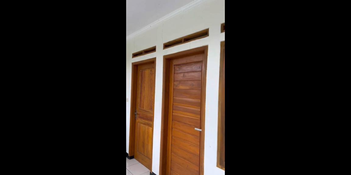 RUMAH COCOK UNTUK VILLA ATAU GUEST HOUSE DI JL. KOLONEL MASTURI CIMAHI RUMAH COCOK UNTUK VILLA ATAU GUEST HOUSE DI JL. KOLONEL MASTURI CIMAHI