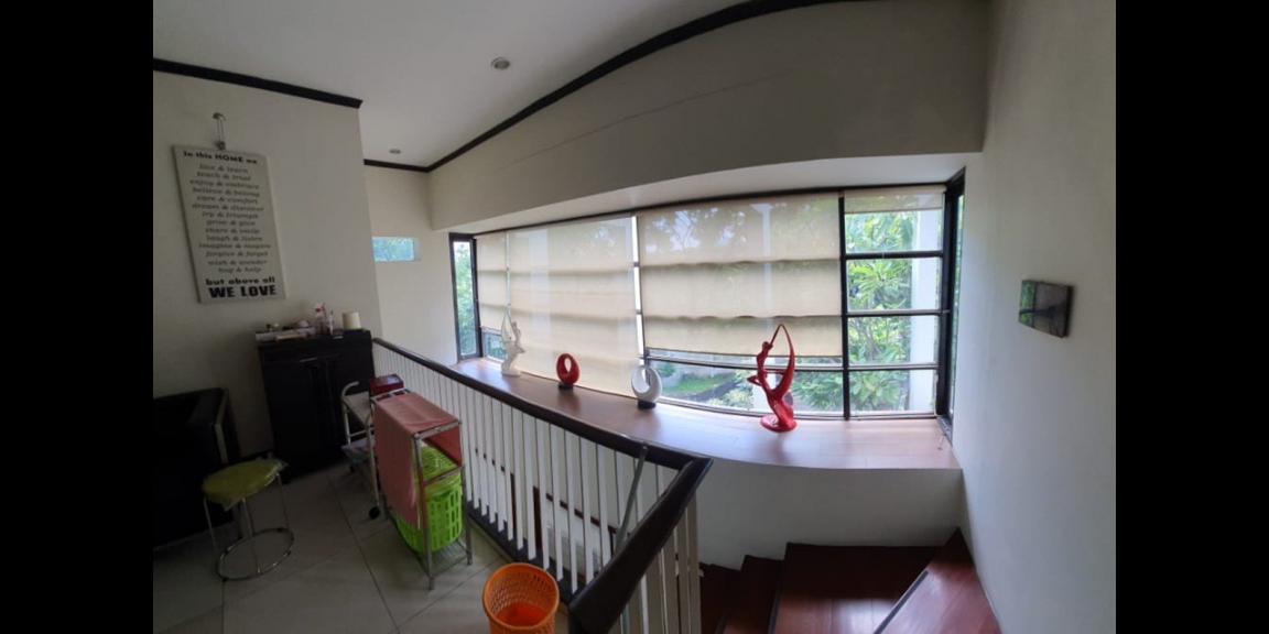 Rumah Mewah Siap Huni Kawasan Graha Family Kota Surabaya Rumah Mewah Siap Huni Kawasan Graha Family Kota Surabaya