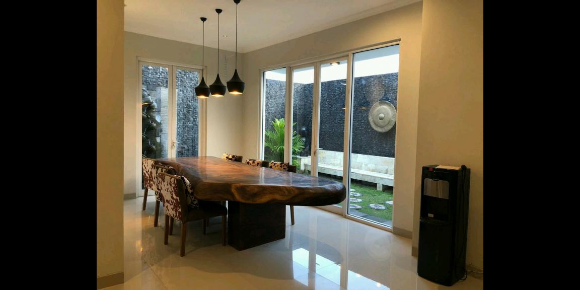 Rumah MEWAH ISTIMEWA MINIMALIS 2 Lantai FULLY Furnished di Dalam Perumahan Maguwoharjo dekat Bandara Adisucipto Rumah MEWAH ISTIMEWA MINIMALIS 2 Lantai FULLY Furnished di Dalam Perumahan Maguwoharjo dekat Bandara Adisucipto