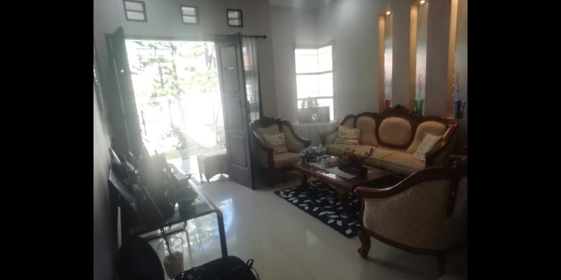 Jual Rumah Mewah Siap Huni di Medokan Asri Tengah Surabaya Jual Rumah Mewah Siap Huni di Medokan Asri Tengah Surabaya